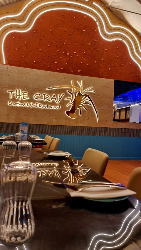Elegant wedding and event dining atmosphere at The Cray Seafood & Grill Kalgoorlie