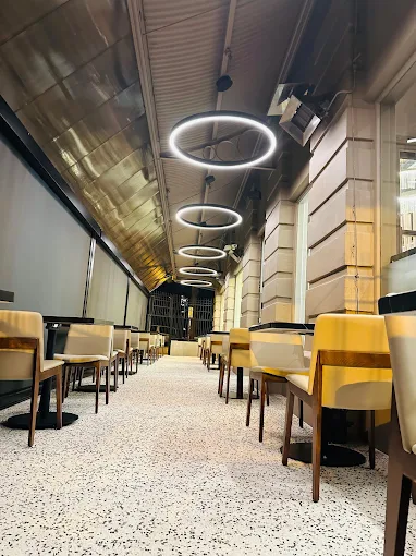 Dining Ambience at TheCray Fremantle